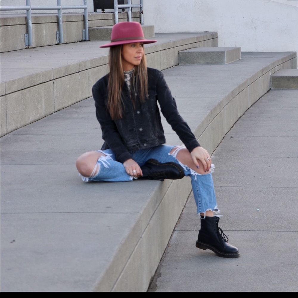 Ripped Mom Jeans